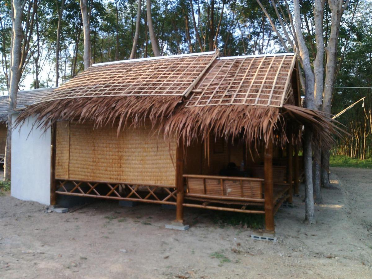 Pitt Bungalow Koh Lanta Exterior photo