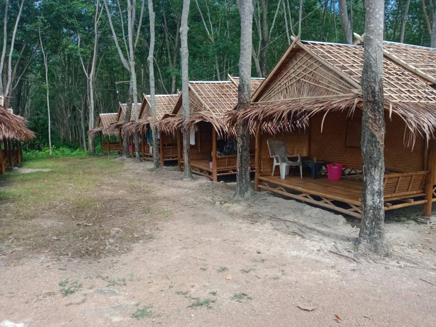 Pitt Bungalow Koh Lanta Exterior photo