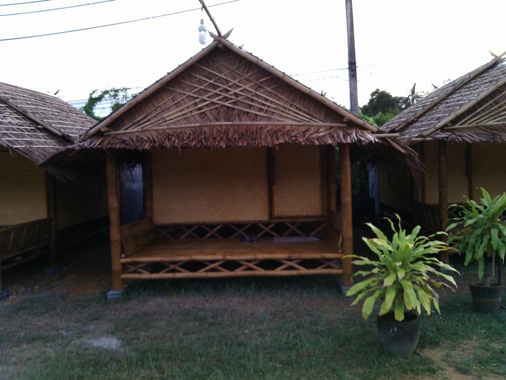 Pitt Bungalow Koh Lanta Exterior photo