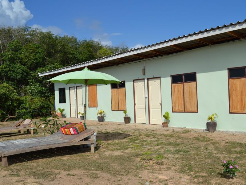 Pitt Bungalow Koh Lanta Exterior photo